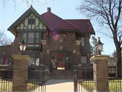 The Mansion Bed And Breakfast-1