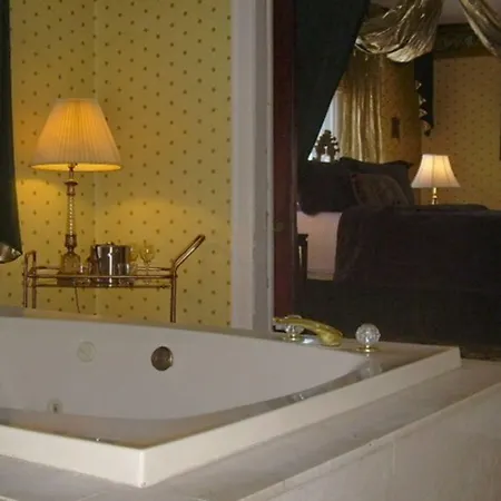 The Mansion Bed And Breakfast-3